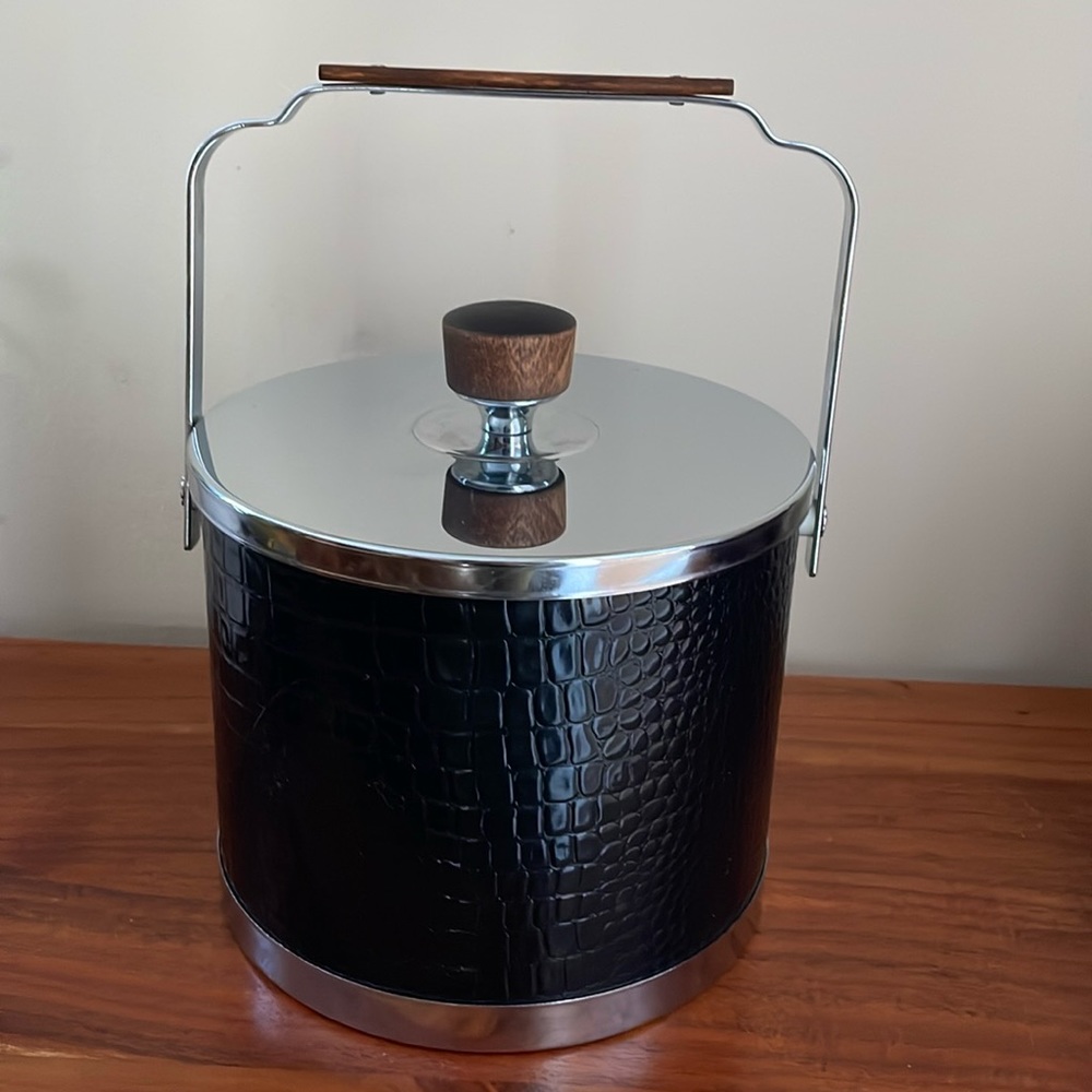 Atapco MCM 1960s 1970s croc embossed teal handle ice bucket barrage